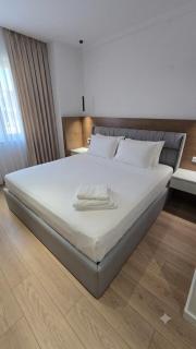 New Modern Apt at Relux - Free Garage - 3