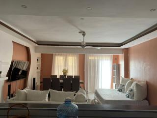 Utulivu Suites, Coastal 3BR, Pool, 7th Floor View - 0