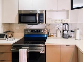 Urban Nest Lomas 3BR City View Apartment - 1