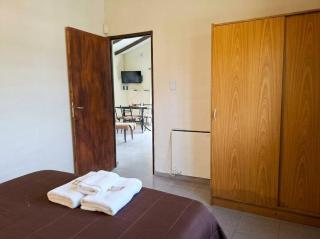 Cabañas Familiares con piscina, parque y juegos - 1
