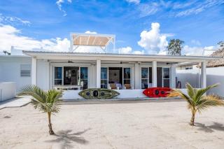 White Sands Beach House - 7