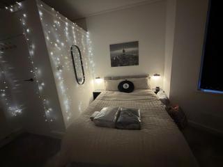 Cardiff Central Spacious 1BR Ground Floor Flat With Garden - 7
