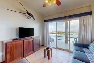 Suite B303 @ Mara Laguna *Gold Standard Certified - 5