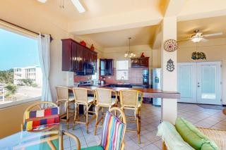 Suite F203 @ Mara Laguna - 1