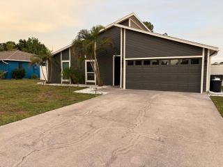 3 Bedroom Home in Bradenton North Sarasota with Pool - 9