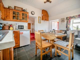 2 Bed in Ardmore oc-i045 - 3