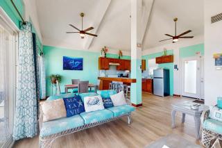 Suite E302 @ Mara Laguna - 0