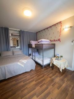 Richmond cozy room - 5
