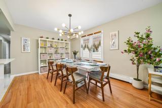 Spacious Modern 3BR2BA Free Parking Near NYC - 7
