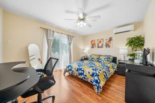 Spacious Modern 3BR2BA Free Parking Near NYC - 5