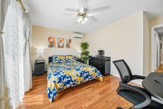 Spacious Modern 3BR2BA Free Parking Near NYC - 4