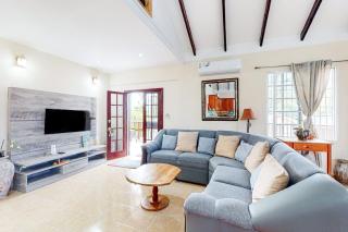 The Pine Tree Villa - 7