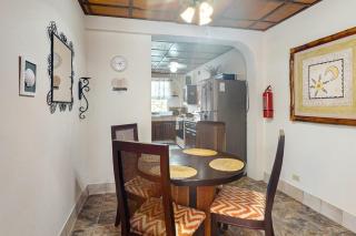 Sunset King Suite at Hummingbird Home Suites Gold Standard Certified - 6