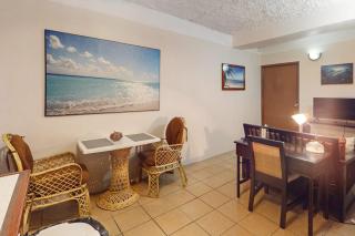 Sunrise King Suite at Hummingbird Home Suites Gold Standard Certified - 1