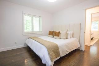 4 BR Renovated Home - Next to Horse Show Pet Friendly - 8