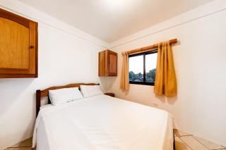 Cozy Suite for Two with WiFi AC Shared Pool Grill & Sunsets from the Rooftop - 9
