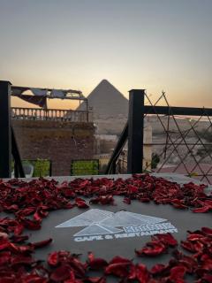 Karnak hotel with pyramids view - 5