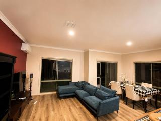 Family Townhouse in Wantirna 3Bedrooms - 7
