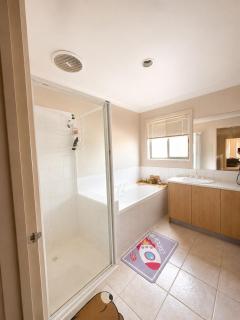 Family Townhouse in Wantirna 3Bedrooms - 5