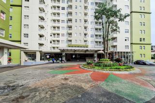 RedDoorz at Apartemen Parahyangan By RI Management - 1