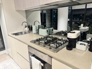 Harbour Haven, Stunning Docklands 2 Bed, 2 Bath - 1