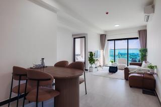 Minimal Luxury Apartment District 4 - 8