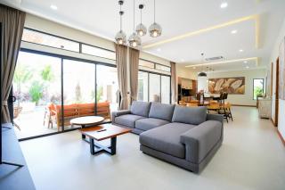 Villa Solara Luxury 5 Bedroom Villa with Private Pool - 0