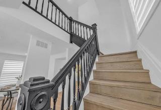Spacious 4BR Home in Walkerville with BBQ & Parking - 6
