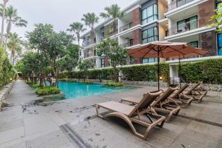 Pool View 2BR Walk to Beach & Cafés C327 - 8