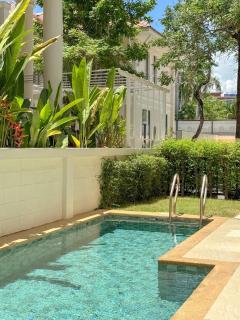 Near 168 Bar Tada The Canopy Pool Villa - 7