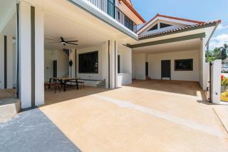 Standard 6BR Lagoon Pool Villa in Rawai # V345 - 4