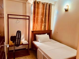 Lucia Homes & Stays - 5