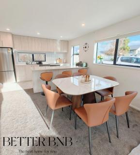 Modern & New • 3 Beds • 6 Guests - 1