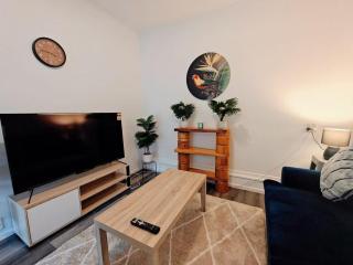 Cozy Semi-Detached Retreat | Sleeps 5 - 1