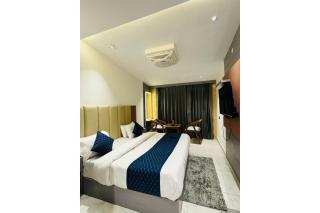The Moonsoon Inn - 7