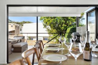 Moffat Beach Abode - Dog-friendly Escape by the Sea - 1