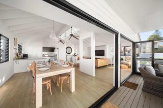 Moffat Beach Abode - Pet-friendly Escape by the Sea - 0