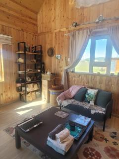 Mothers Modern Lakeside Cabin - 3