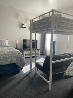 Ocean Spray Inn - 1