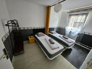 F3 RDC tout confort Centre ville au calme avec Balcon et Netflix - 7