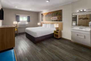 Days Inn by Wyndham Moosic - 1