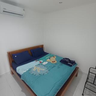 P & T Guesthouse - 3