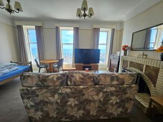 Lion House, Seafront Apartments - 1