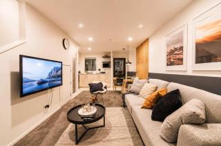 The Perfect City Nook - Designers Delight - 7