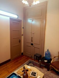 THrir square in downtown oLd cairo the capital city of the EGYPT King sweet and private bathroom and allows everything's u needed in downtown besaid auc University of Egypt STEL stELFALAki wonde location of th capil of Egy besa Greece cumps 14kilo airport - 2