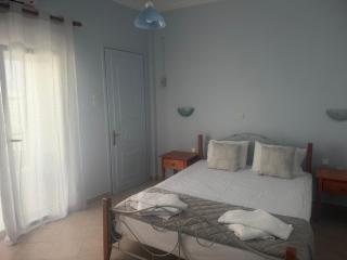 Apergis Rooms - 0