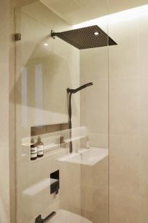 Middle Haus 3BR Home Near BTS Ari, Bangkok - 4