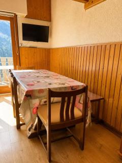Appartement 6 pers - vue panoramique - centre et pistes à pied - 3