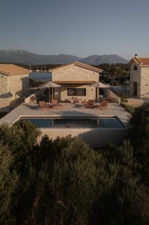 PHARUS Boutique Villa in Meganisi with Private Pool & Sea View - 4
