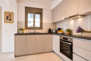 Modern Minimal Apartment at Kalamata Marina - 8
